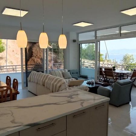 Atlas By Sea Apartment Loutraki  Exterior photo
